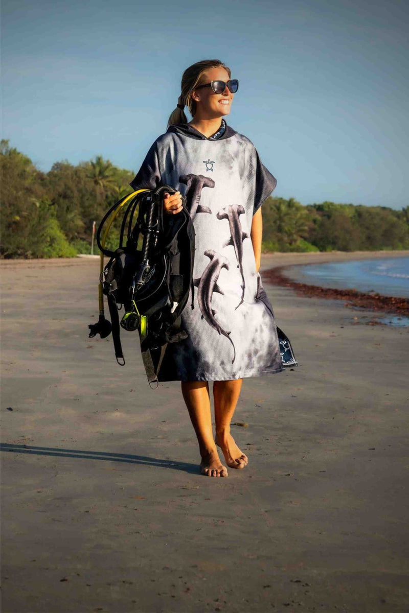 Poncho towel with hammerhead print